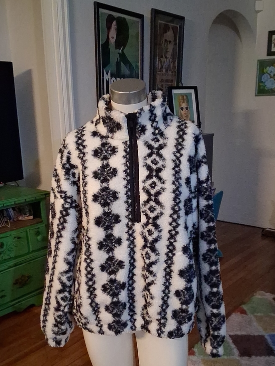 all in motion Jackets & Blazers - Allbin Motion Black & White Patterned Fleece Quarter-Zip Sweater